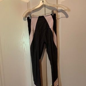 Beyond yoga color black leggings
